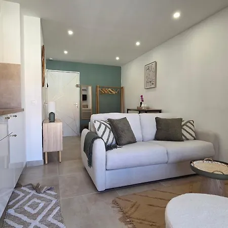 - Terrasse Garage Apartment